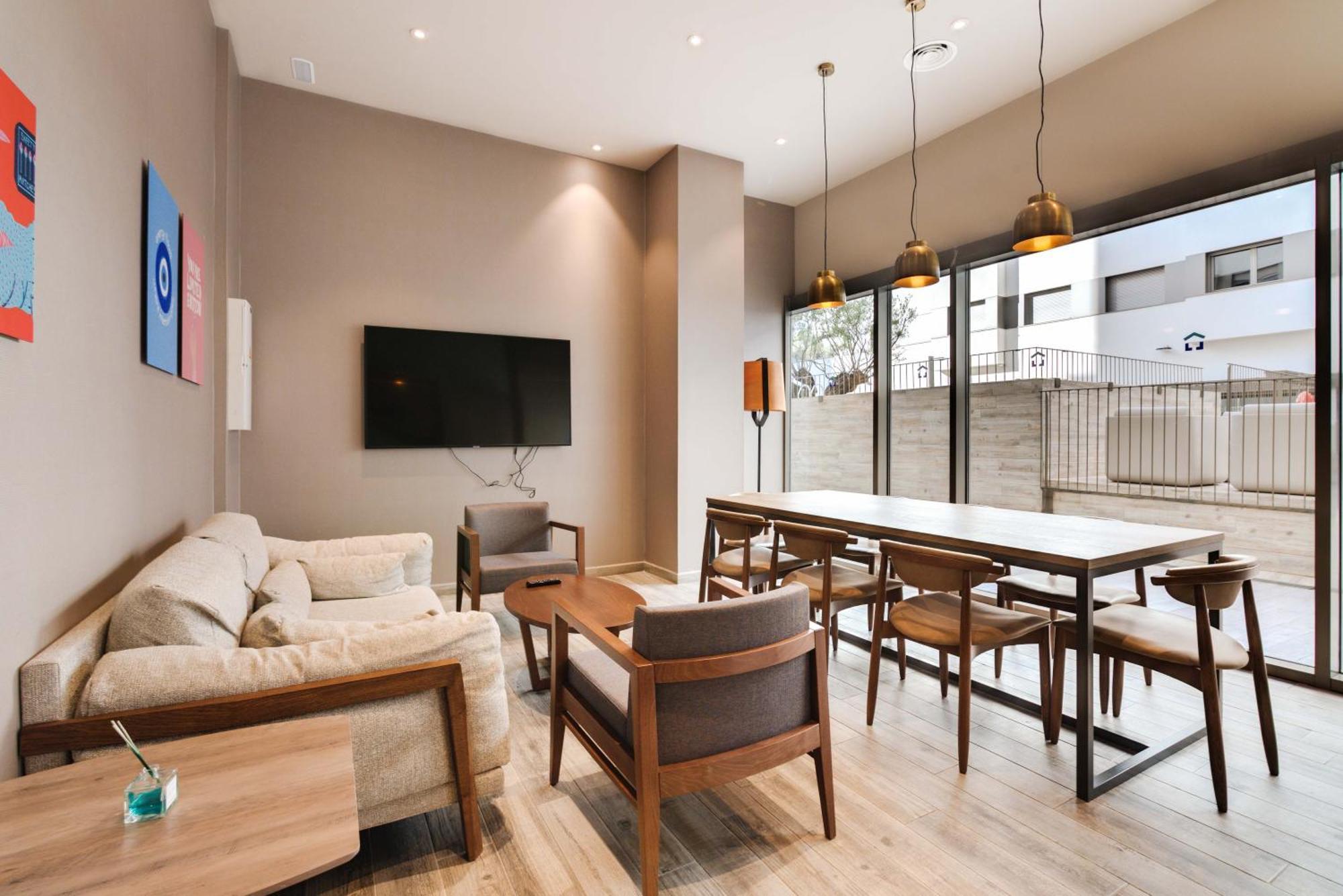 Livensa Living Studios Valencia Marina Real Exterior photo
